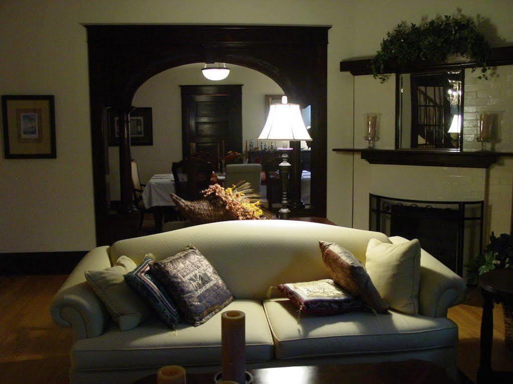 קור ד'אלן The Mcfarland Inn Bed And Breakfast מראה חיצוני תמונה